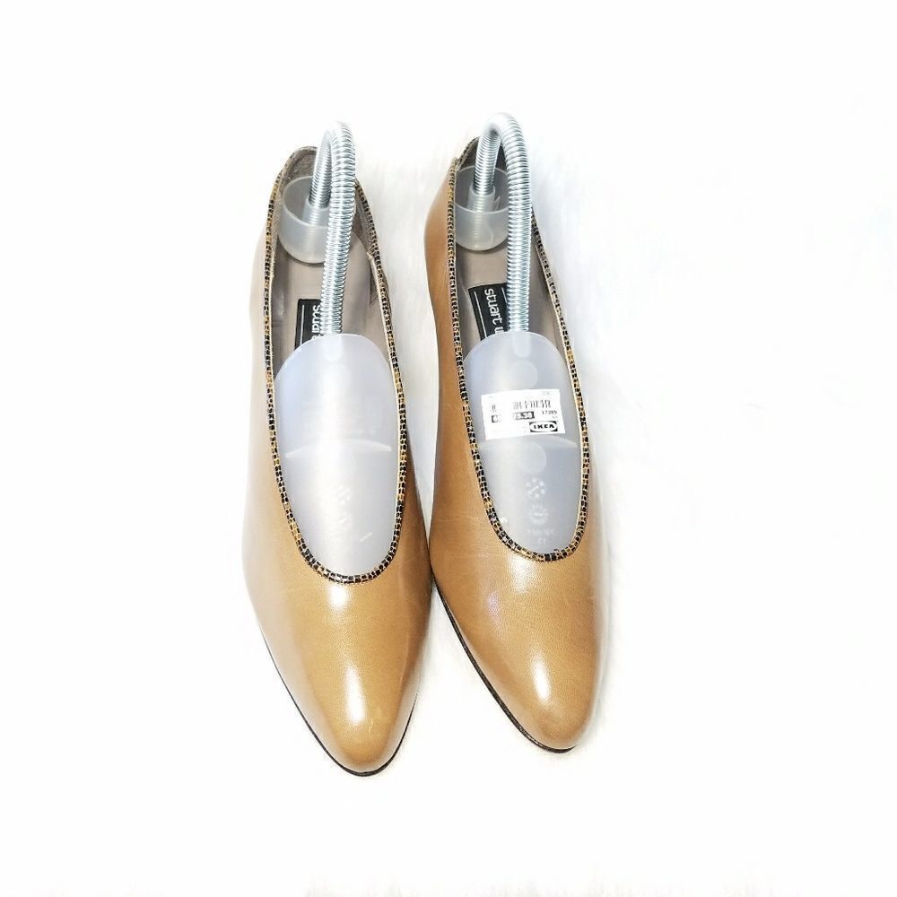 Stuart Weitzman shoe  - Picture 4 of 8